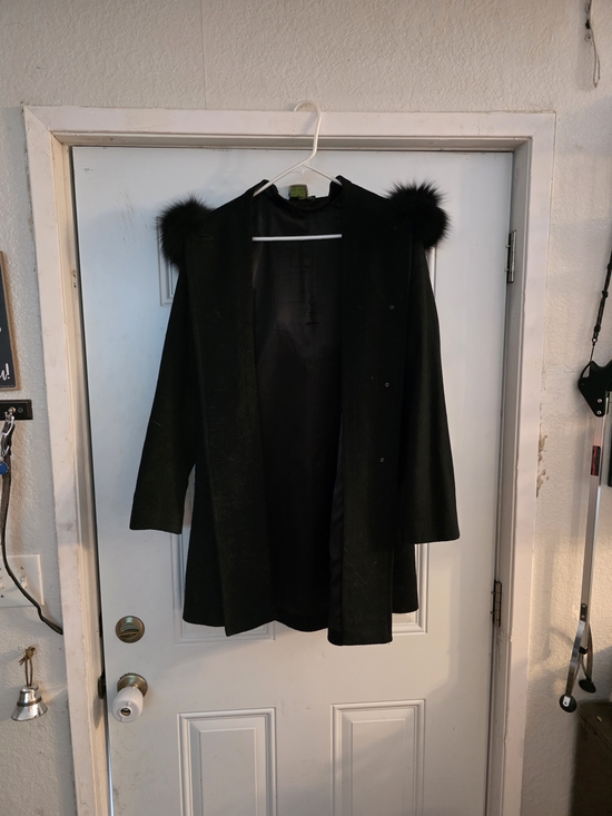 Jackets & Blazers - Luxury 100% Cashmere Coat with Genuine Fox Fur Trim - Black - Medium